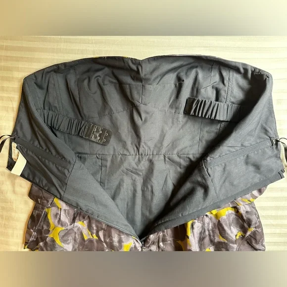 J. Crew•strapless silk mini dress•women’s 6•black/gray floral•peplum/ruffle - Picture 12 of 14